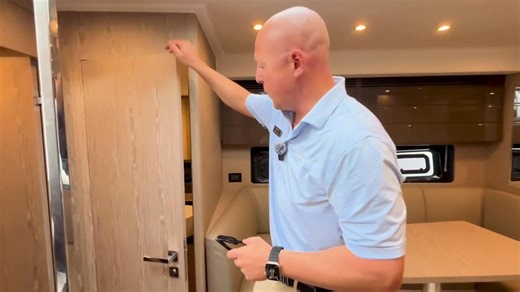 Azimut 45 Atlantis Walkthrough Part 6 | MarineMax