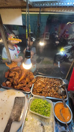 Isang Sisig Bilao Sisig Dalawang Barkada Sisig Dumayo pa si madam naka car Tysm po #foodtrend #sisig #fyp #cravingssatisfied #yummyfood