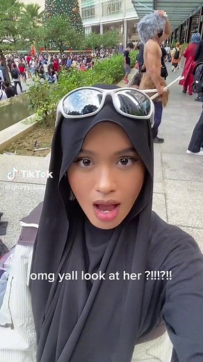 Malaysian Cosplayer Inosuke Hashibira Cosplay Showcase