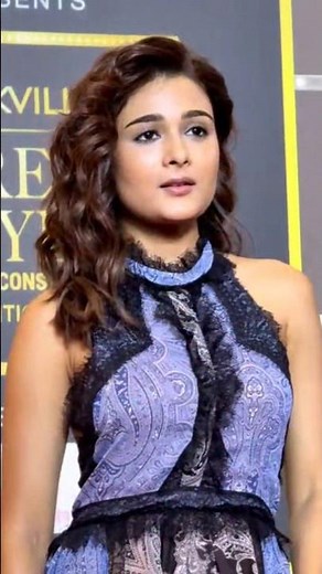 Shalini Pandey snapped on the red carpet, looking stunning as ever 💖