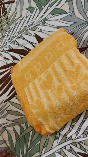 FOLD Towels Like a PRO in 5 Seconds #trending #trendingreels #trendingshorts #new #song