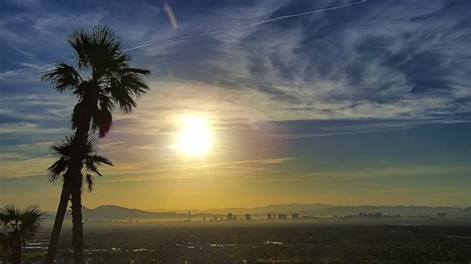 Hot temps continue in Las Vegas following record-breaking heat wave