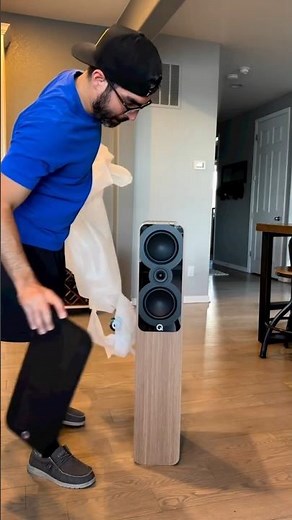 Throwback unboxing of the Q Acoustics 5040