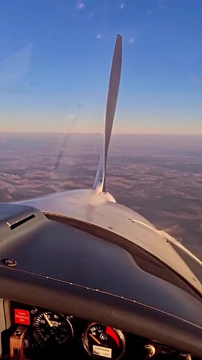 "How Not to Handle an Emergency: A Light-Hearted Take on Airborne Mishaps 🦺🛩️. Remember, staying calm and collected is key, but we've all heard those humorous tales of unconventional responses up in the air! Thanks to our contributor for sharing this laugh - it's a hilarious reminder of what not to do when things don't go as planned. Weekend Chuckle 😂 The Sky's The Limit @followers #aviation #pilotlife #pilot #avgeek #emergency #staycalmandflyon | The Sky's The Limit