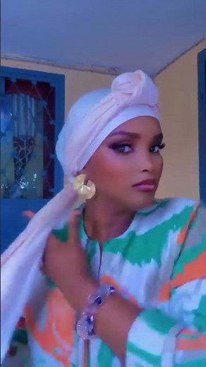 Chic Turban Style for Muslim Women | No Pins Needed 💫 #headwraptutorial #modestfashion