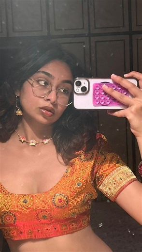 Renée on Instagram: "stole moms blouse🤪🫢 #fyp #explore #katseye #gameboy"