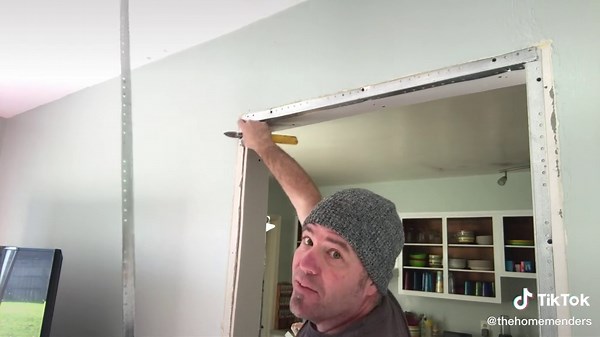 Kitchen door jamb out! Finished doorway easy! #howto #diy #homerepair #homerepairs #drywallrepair #doorjams #doorjam #homemender #drywallhacks #doit