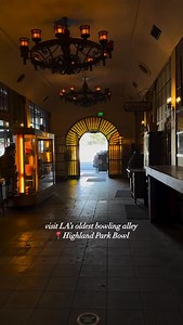 🎥: @highlandparkbowl LA’s oldest functioning bowling alley, the spectacular Highland Park Bowl (5621 N. Figueroa St., Highland Park 90042) was lovingly restored by 1933 Group and it’s a beauty. Opened in 1927, Highland Park Bowl features the original pin mechanisms, like something out of Hugo. But there’s far more than eight vintage lanes here. The kitchen turns out elevated fare like authentic Neapolitan pizzas made with San Marzano tomatoes (gluten-free dough available for $3 extra). Themed c