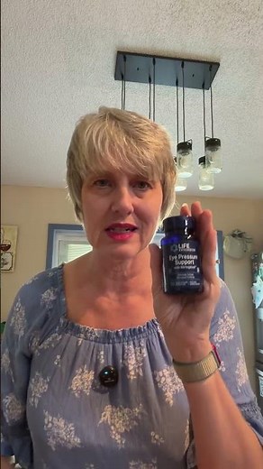Daily eye wellness formula for gentle nutritional support