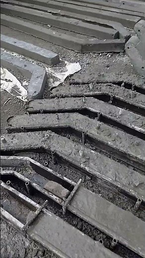 making concrete fencing post 🔨