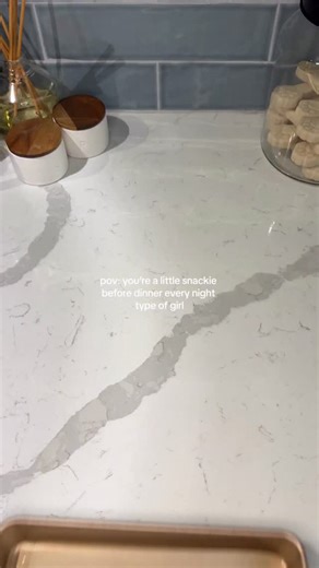 Ashley Markle on Instagram: "these pepperoni pizza hawaiian rolls are the perfect handheld little snackie when you want a good cheese pull 🧀🔥 Ingredients: 1 pack hawaiian rolls sandwich-size pepperoni 6 cheese sticks 4 tbs butter (melted) garlic powder italian seasoning Instructions: Slice the Hawaiian rolls horizontally to create three connected rows, layer in the deli-size pepperoni and evenly tuck in the cheese sticks, then brush generously with melted butter mixed with garlic powder and It