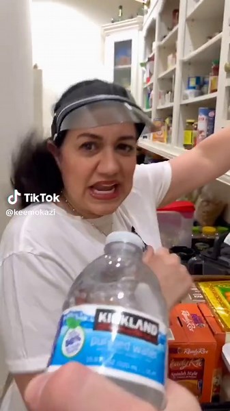 Keemokazi's Hilarious Wall Prank on Mom