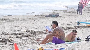 Comment trolling in San Diego  #fyp #prank | Lara Fraser | Facebook