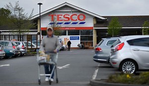 Tesco warns customers after receiving 'complaints' about scam emails - Extra.ie