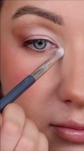 DOE-EYE MAKEUP TUTORIAL FOR VERY HOODED EYES #hoodedeyesmakeup #doeeyes #eyemakeup