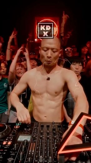 Yousuke Yukimatsu | Boiler Room: Tokyo (Pure Chaos) 🇯🇵⛓️ #shorts #techno