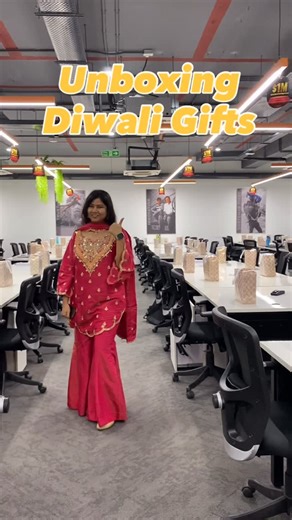 Nimish & Divya ✨🧿 on Instagram: "InfoEdge got the suitcase 🧳 iMocha?? Everyone guessed maybe Ai Device🤖 Me: Us unboxing the cute gifts 💁🏼‍♂️🎁” #Kohler #KohlerIndia #DiwaliGifts #CorporateLife #CorporateDiwali #UnboxingReel #ViralReel #CorporateHumor #Diwali2025 #IndianReels #FunnyReel #infoedge #DiwaliVibes #OfficeVibes #GiftUnboxing #ReelItFeelIt #WorkFromOffice #KohlerDiwaliGifts #CorporateCulture #LuxuryGifts #DesiOfficeVibes #iMocha"