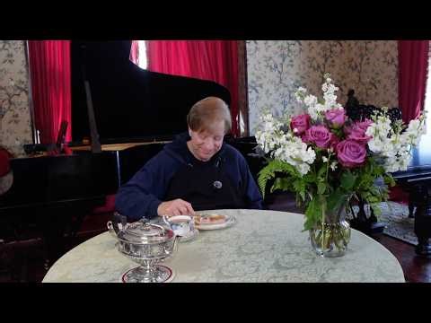 Spend the Day with Me! Beautifying, Baking & BRACING FOR SNOW!