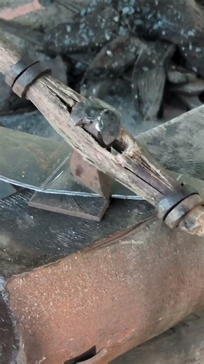 fast and easy iron cutting techniques #fypviralシ #Blacksmithing #Metalcraft #HandmadeMetalwork