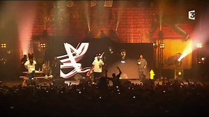 À l'occasion de l'annonce de son concert à venir en 2022 à l'Accor Arena et de son nouvel album, on se refait un extrait du live de Snoop Dogg à Bercy en 2011, accompagné de Warren G sur "Regulate" 🔥 🎥 France 3 Toutes les infos sur le concert 👉 https://hiphopcorner.fr/snoop-dogg-concert-paris-2022/ | Crossover Média