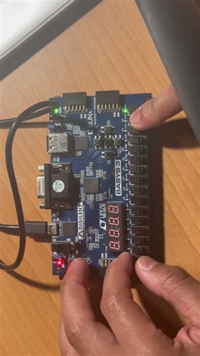 EE 301 Finite State Machine (Moore)