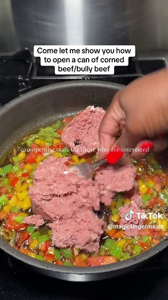 How to Open a Can of Corned Beef/Bully Beef