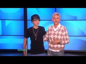 Justin Bieber Surprises Ellen & Signs his book First Step 2 Forever for her (11/03/10)