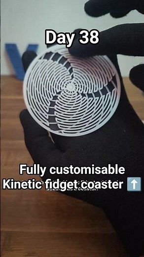 Coding a Kinetic fidget with an illusion: The Source Code Day 38 #3dprint
