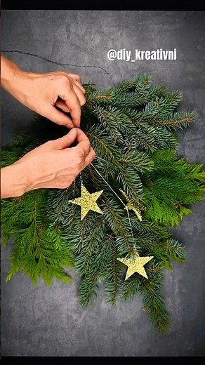 Easy Christmas Door Decoration In Few Minutes