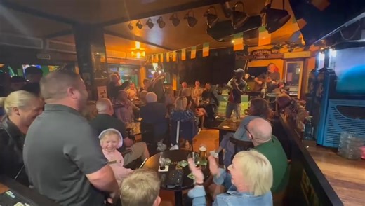 Jimmy Barry Murphy rocking Murphy's Irish Pub Lanzarote who's looking forward to Murphy's opening in Puerto Rico 💚🛫✈️✈️ For those who have never been to Puerto Rico before where gonna show some pictures around this week it's amazing it's just like Puerto del Carmen and that's why we like it 💚💚 | Murphy's Irish Pub Lanzarote