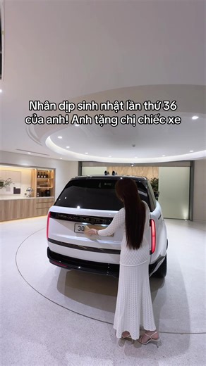 Bàn Giao Range Rover Autobiography Đầy Cảm Xúc