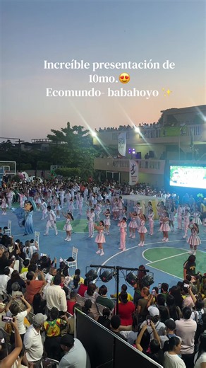 Presentación 10mo curso en Olimpiadas Ecomundo Babahoyo