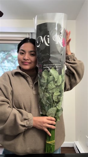 Elegant 25 Rose Bouquet Arrangement Ideas