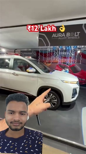 12 lakh ki gaadi ne toh 30lakh ki gaadi ko picche chhod dia features k mamle main