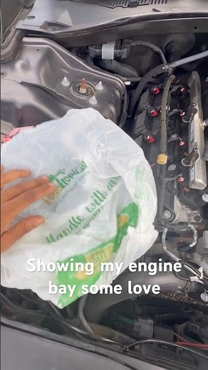 Cleaning Dirty 5.7 hemi engine bay #carcontent #hemi #diy