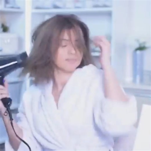 Karmin Hair Tools on Instagram: "Transform your hair in minutes with Hair Dryer Karmin G3 🔥 After your shower, give your hair the care it deserves 💨✨ The Karmin G3 dries fast, reduces frizz, and leaves your hair shinier and fuller in minutes. 💖 Professional results from the comfort of home. #karminhairtools #hairdryer #blowdryer #diffuser #karming3"