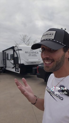 Explore the Spacious All-New 2024 Alliance Delta 321BH RV