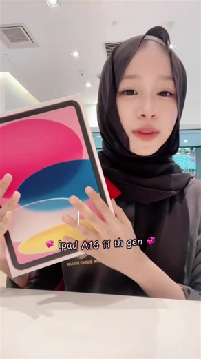 iPad 11th Gen Unboxing: A16 in Stunning Pink Color