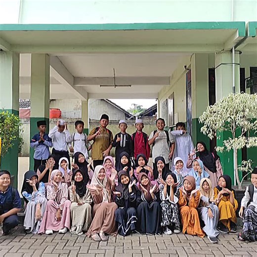 Kelas 5C Mengucapkan Marhaban Ya Ramadhan 🙏🏻#5C #sdncikiwul1 #fypシ #marhabanyaramadhan