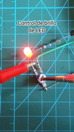 ¿Cómo controlar el brillo de un LED? | La Electrónica