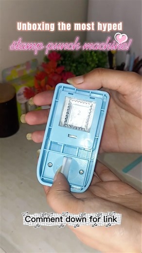 Is this viral postcard machine actually good? 🤔 #postcard #journal #art