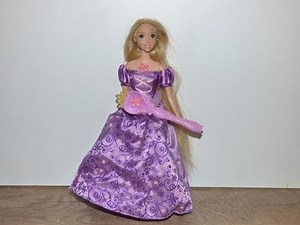 Disney Tangled Sing and Glow Light up Rapunzel Doll