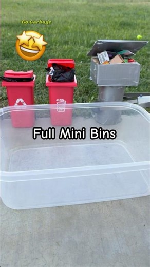 Blippi Garbage Truck Song with Mini Bins & Claw! 🚛💥 #gogarbage #shorts