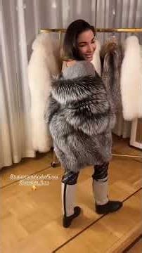 WHO DARED TO SAY RUSSIAN WOMEN GAVE UP NATURAL FUR COATS? WE NEVER WILL!