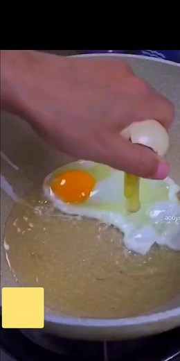 Cooking Delicious Stir-Fried Egg and Vegetables