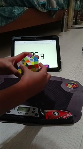 Solving a 12 sided puzzle! #rubikscube #timelapse #rubikscube