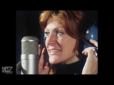 Renee Geyer - Interview on ABC News (1975)