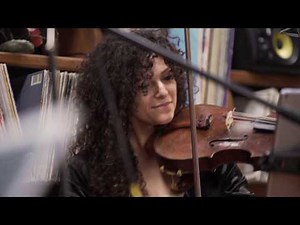 Chandelier - Vitamin String Quartet Tribute to Sia