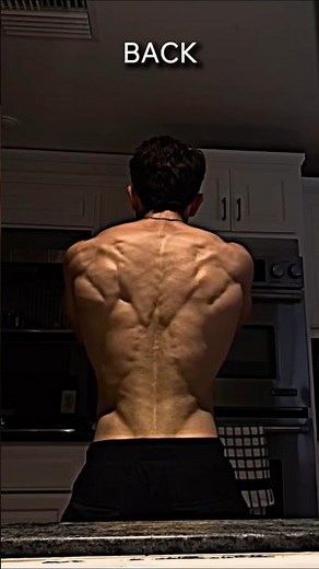 BUILD A DOMINANT BACK⚡ #back #backworkout #pullday #fypシ゚viral #gym #relatable #GymAres