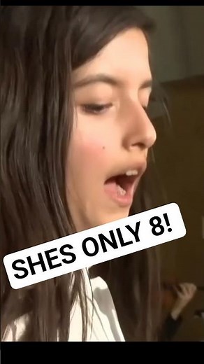 Its Hard To Believe that Angelina Is Only 8 Years Old Here!!!